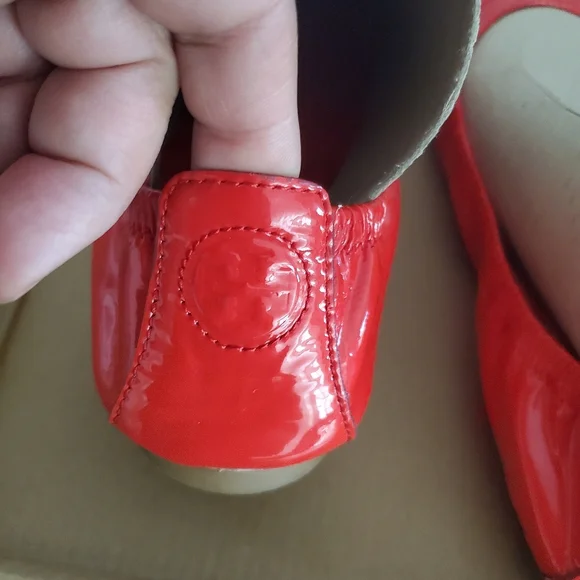 Tory Burch Patent Leather Flat Shoes size 8.5 M. - Picture 5 of 14